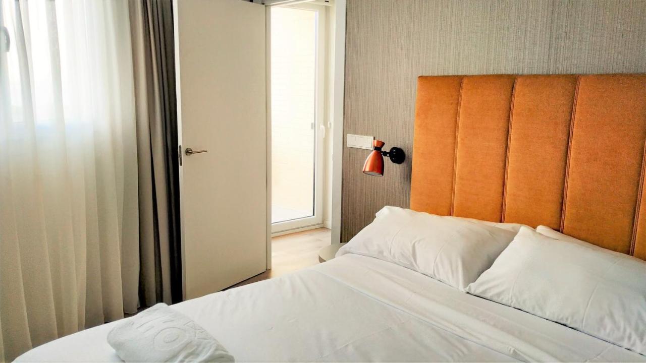 Ahoy Apartments Ел Кампело Екстериор снимка
