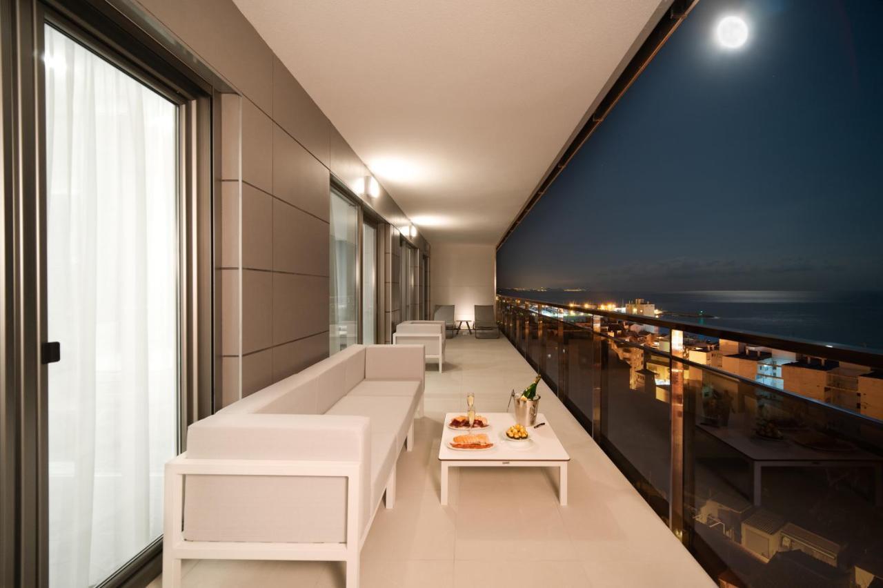 Ahoy Apartments Ел Кампело Екстериор снимка