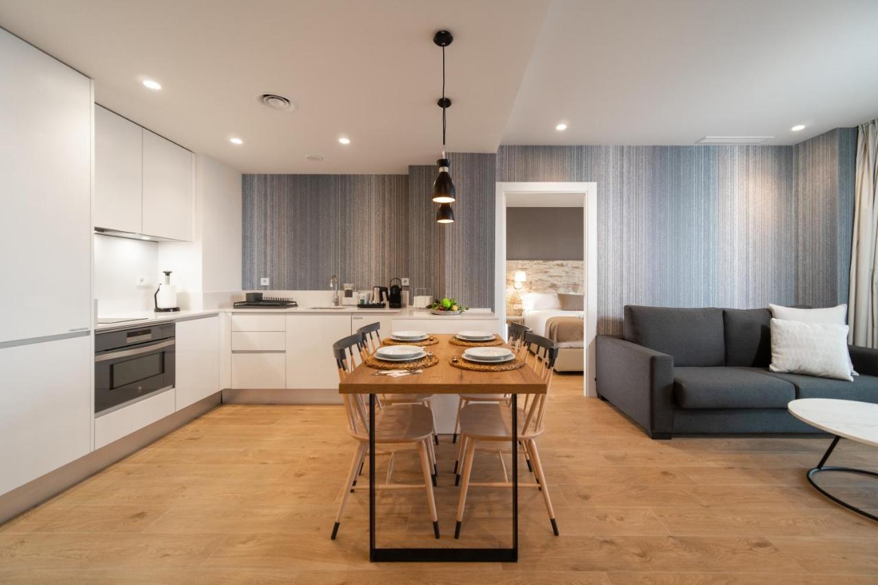 Ahoy Apartments Ел Кампело Екстериор снимка
