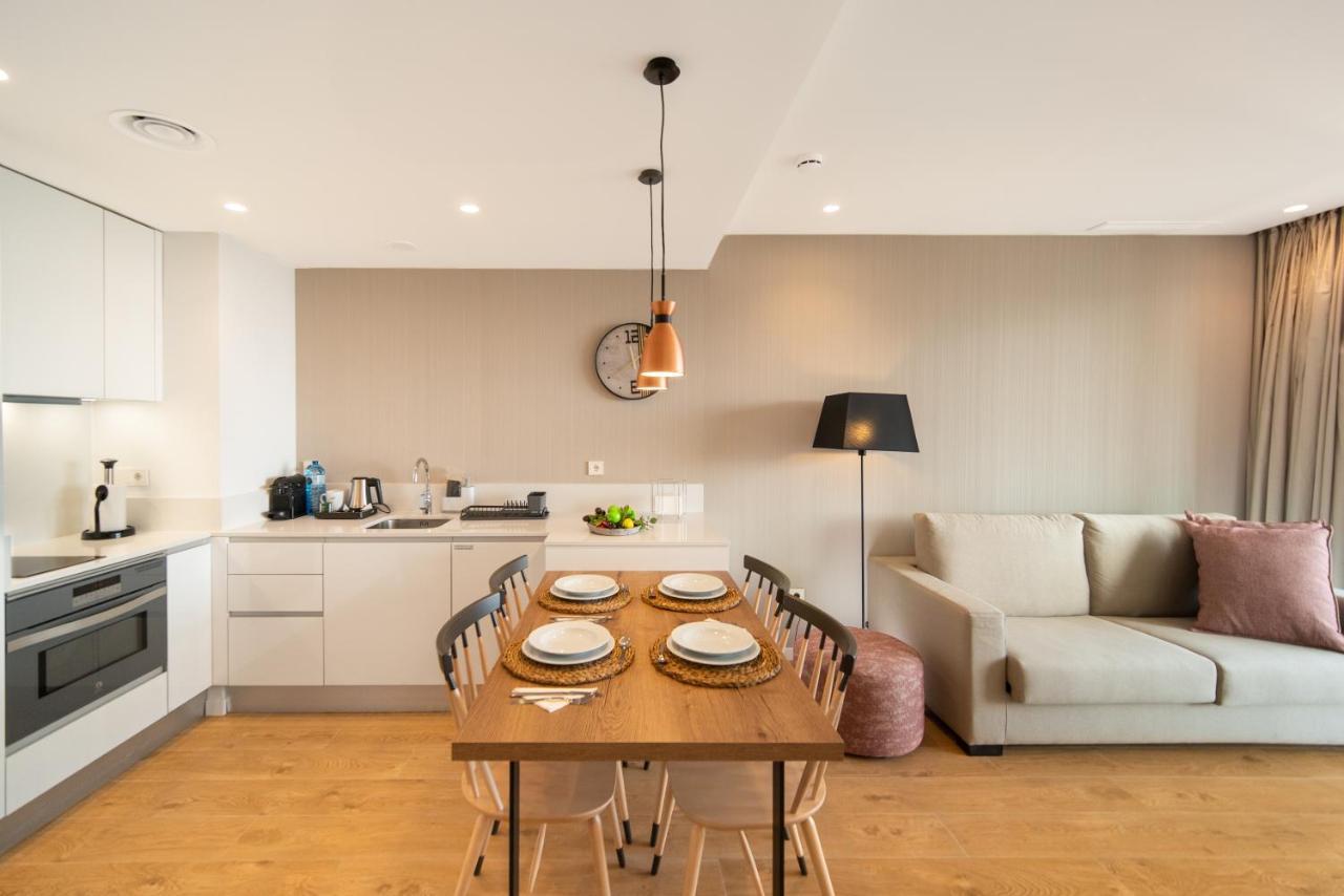 Ahoy Apartments Ел Кампело Екстериор снимка